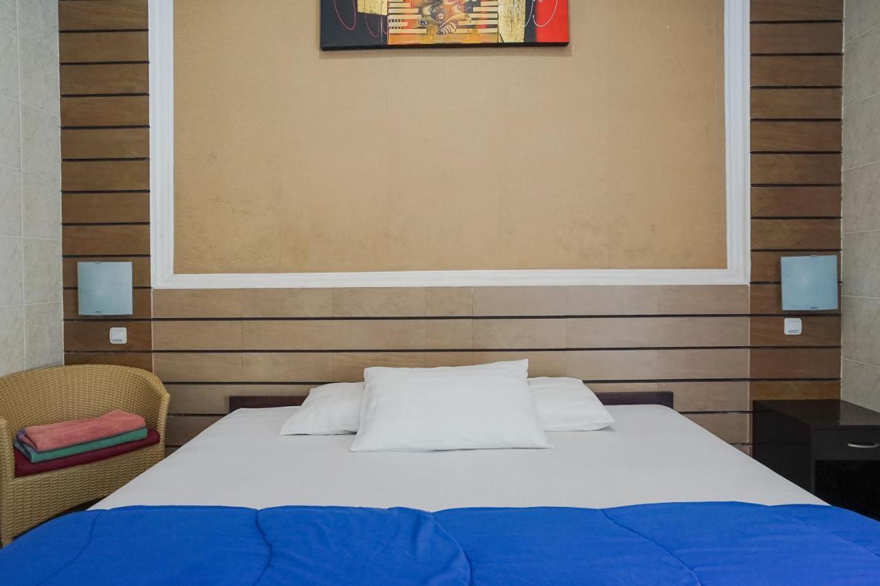 Denays Guesthouse Jimbaran Exterior photo